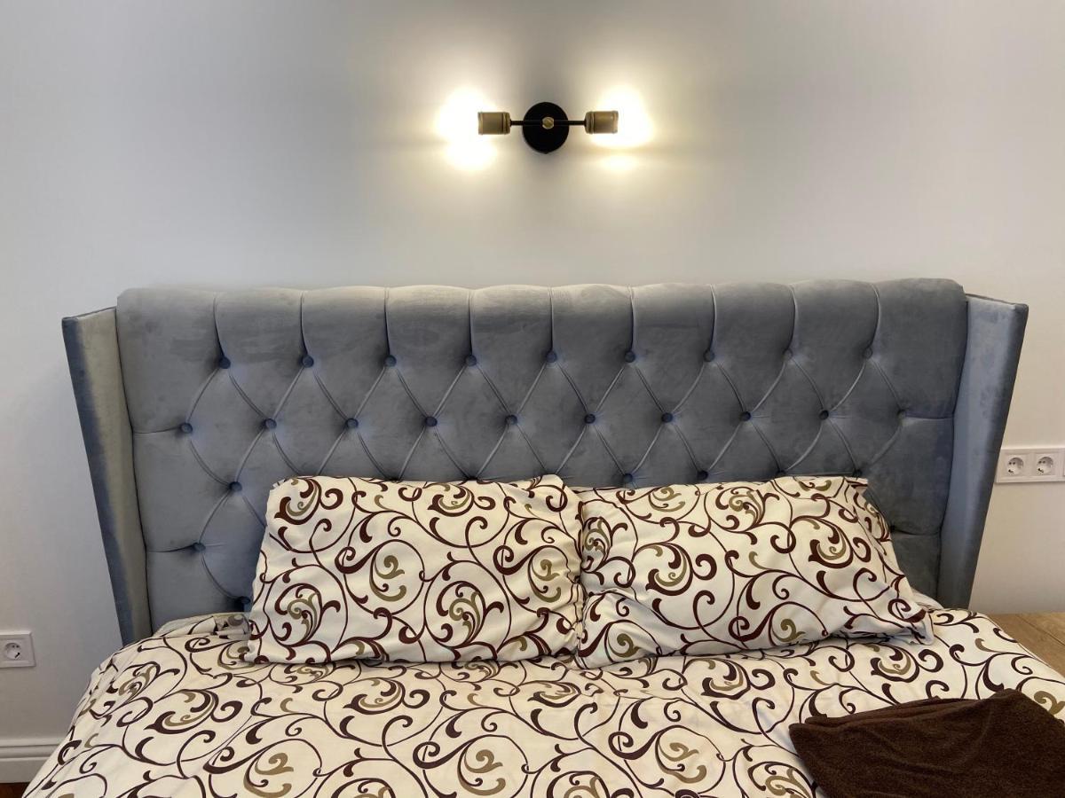 Friends House- Сучасні Апартаменти В Центрі Львова ภายนอก รูปภาพ